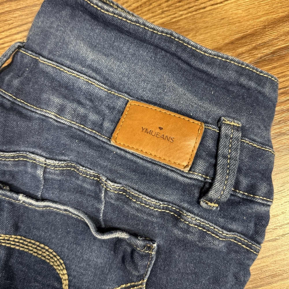 Womens YMI Denim Blue Jean Shorts Size‎ 5/27 Distressed Button Up - Picture 2 of 5